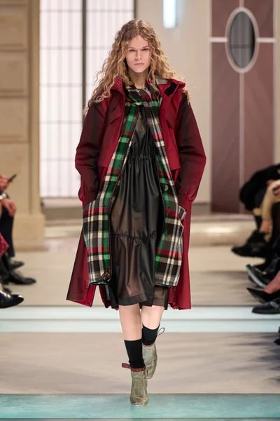 Look 7